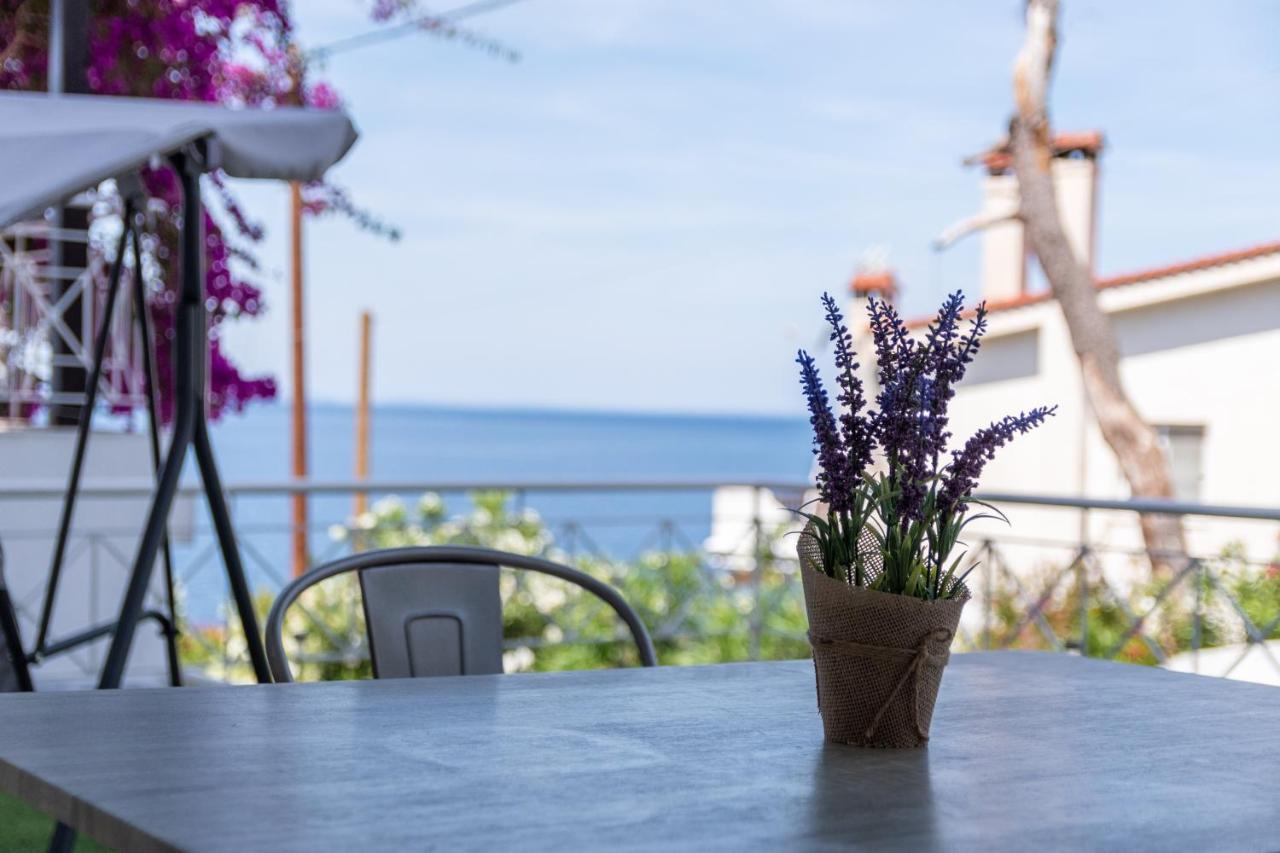 Anesis Seaview Apartment Neos Marmaras Buitenkant foto