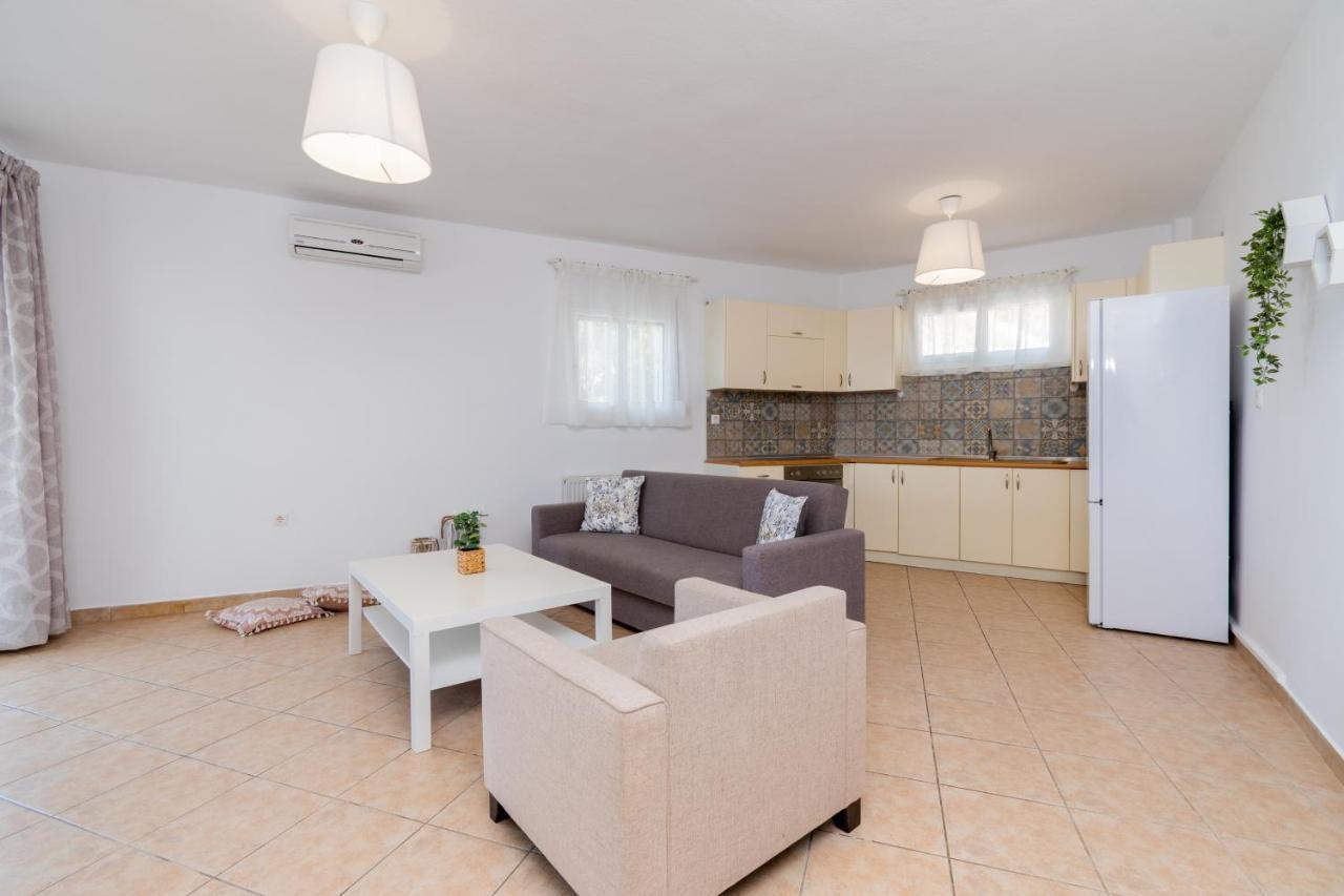 Anesis Seaview Apartment Neos Marmaras Buitenkant foto